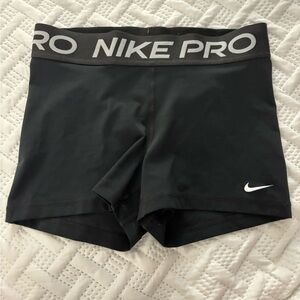 Black Nike pros